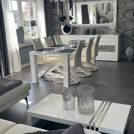 Five Stars Living Whirlpool & Infrarotsauna