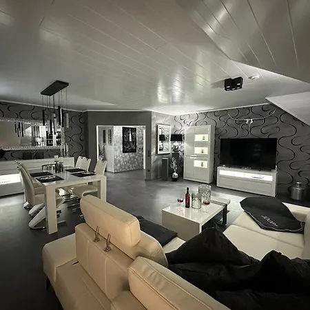 Five Stars Living Whirlpool & Infrarotsauna * Хёфельхоф