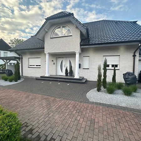 Five Stars Living Whirlpool & Infrarotsauna Апартаменты Хёфельхоф