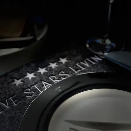 Апартаменты Five Stars Living Whirlpool & Infrarotsauna Хёфельхоф