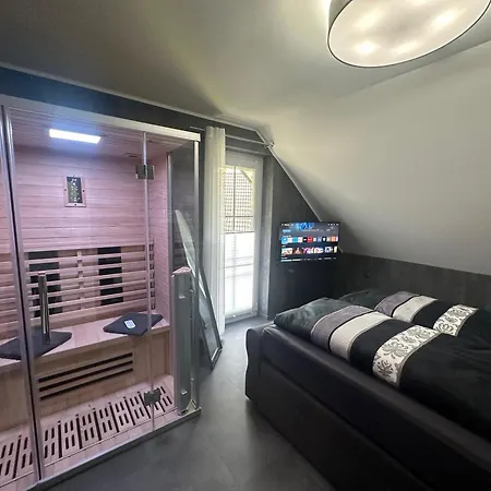 Апартаменты Five Stars Living Whirlpool & Infrarotsauna