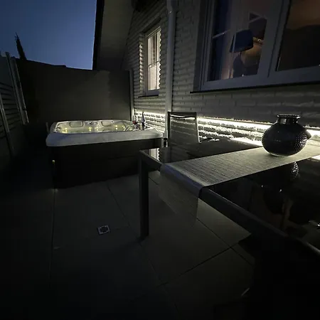 Апартаменты Five Stars Living Whirlpool & Infrarotsauna Хёфельхоф